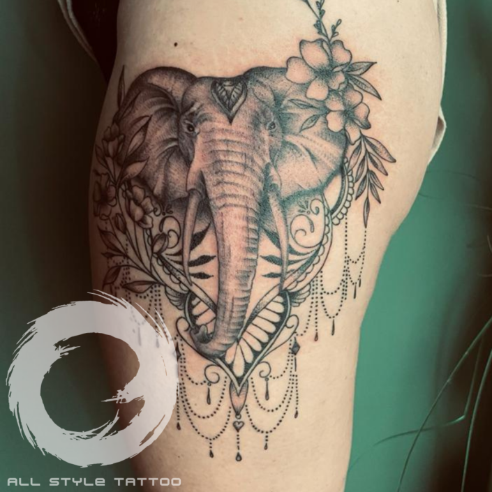 Fineline Elefant Tattoo by Anche mit Perlendeko